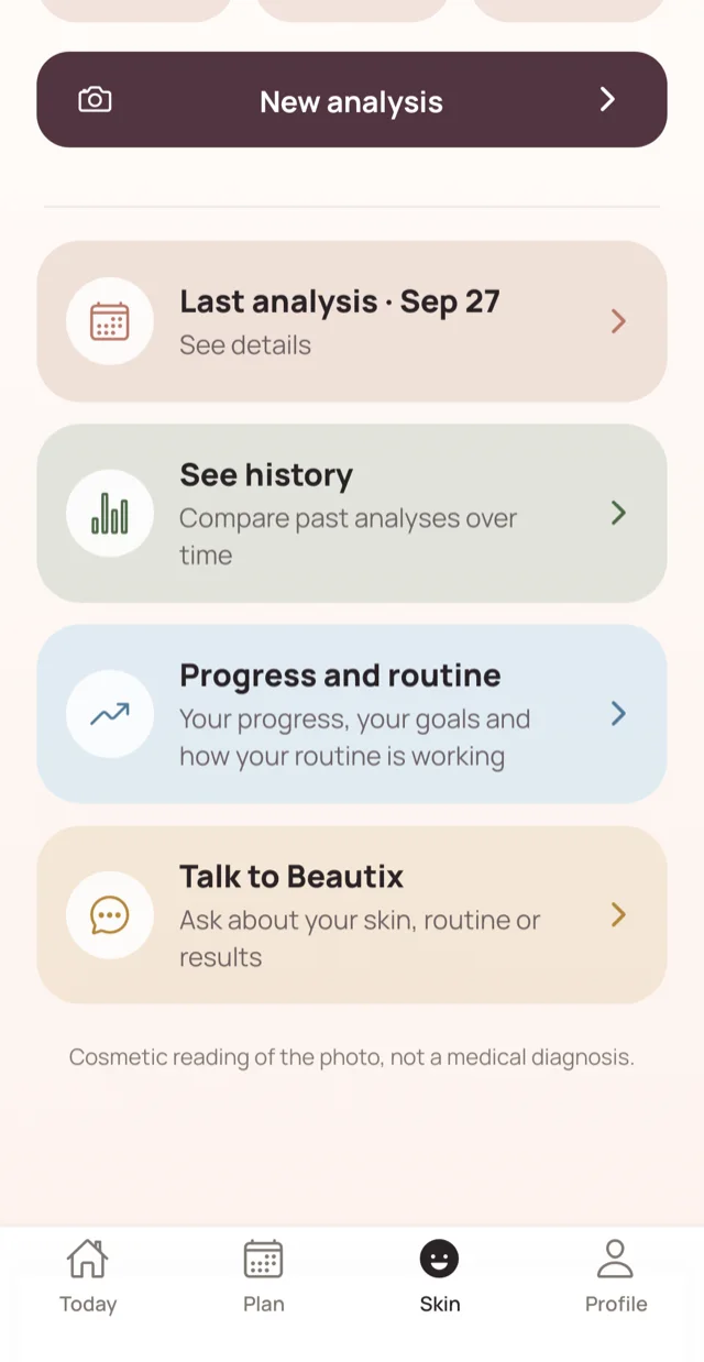 NovaBeautix App skin tab with new analysis, last analysis, history, progress and a chat with Beautix